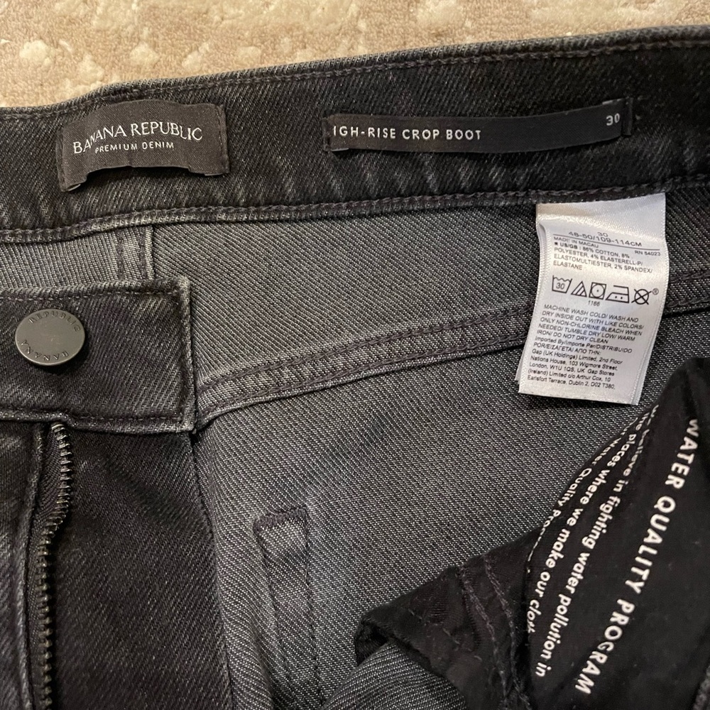 Banana Republic Capris